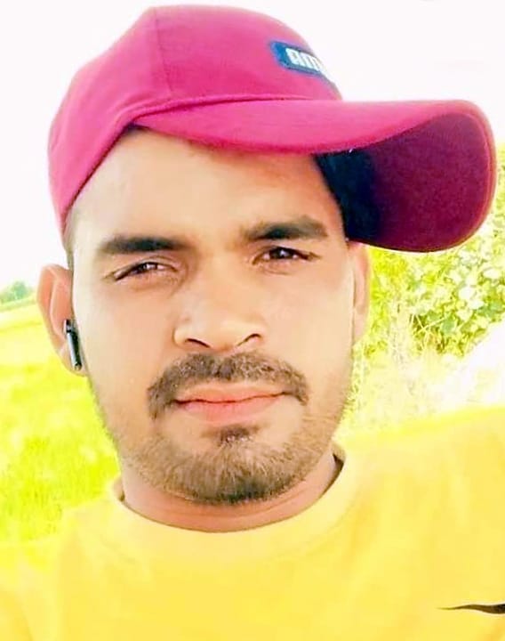 Young man going to take Kanwar on bike dies in road accident