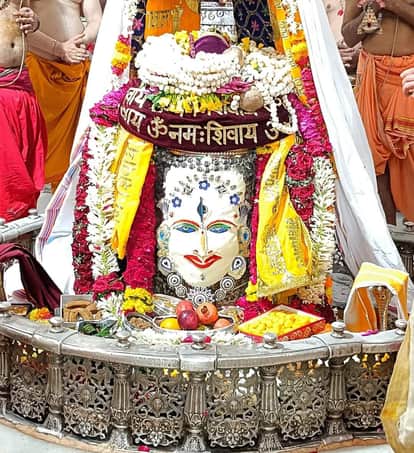 बाबा महाकाल का अलग-अलग स्वरूपों में क्यों होता है श्रृंगार।