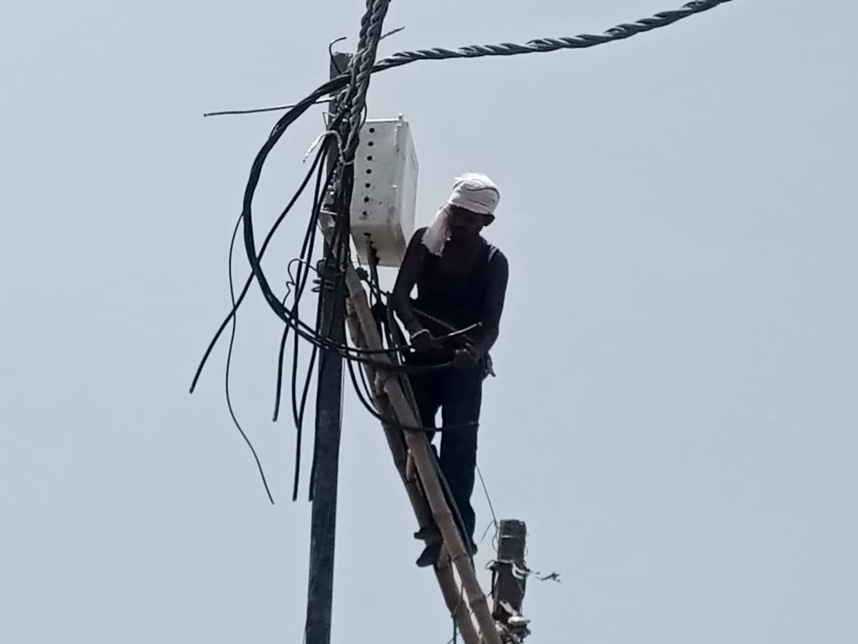 Bunch line laying work continues, power cut for seven hours
