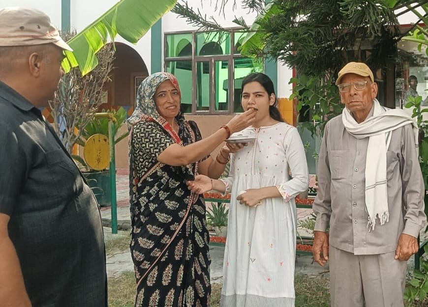 Khanda's Dr. Kirti got first place in the country in AIAPGET.