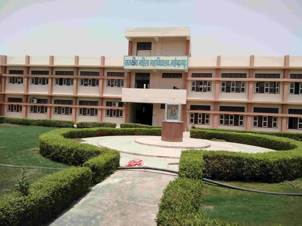 Students were worried about depositing fees on the portal on the first day
