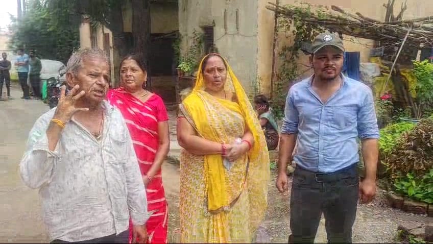 Khargone: Lawyer family harassing daughter-in-law for dowry committed suicide by making video