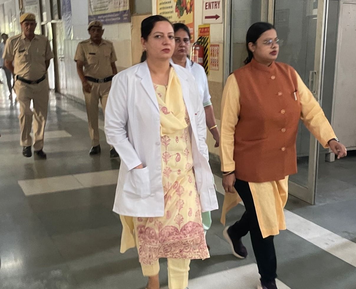 Politics is the reason for the conflict between the two sides in the hospital: Sonia Aggarwal