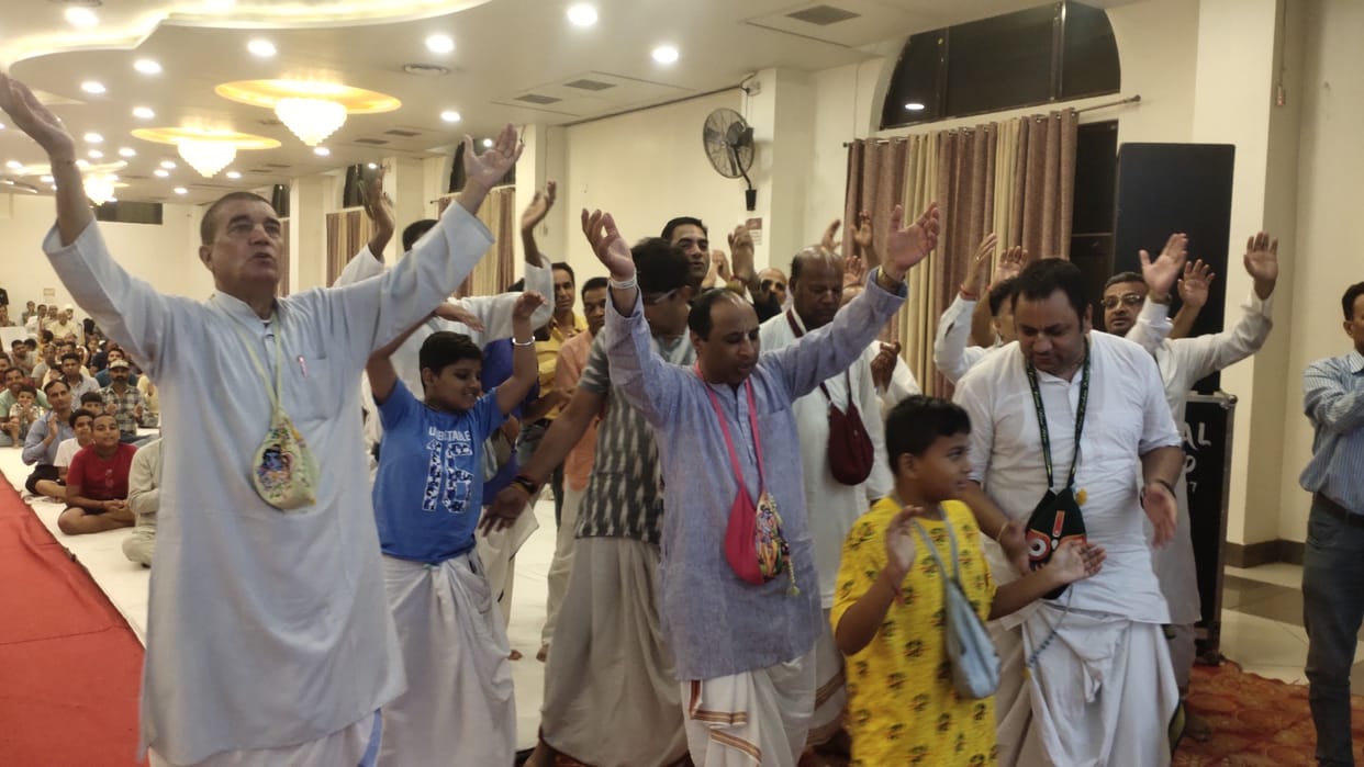 The devotee who narrates Hari Katha is the best: Sakshi Gopal