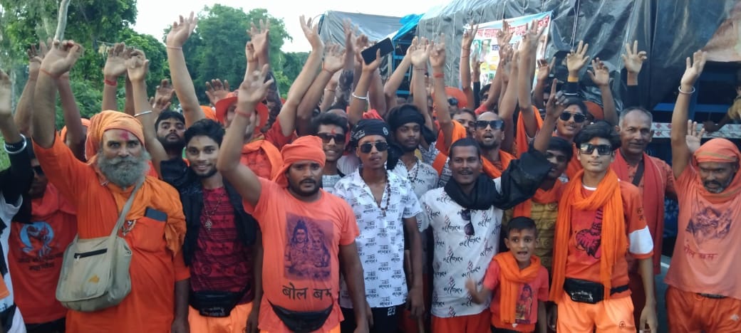 A group of 55 devotees left for Kachla Ghat