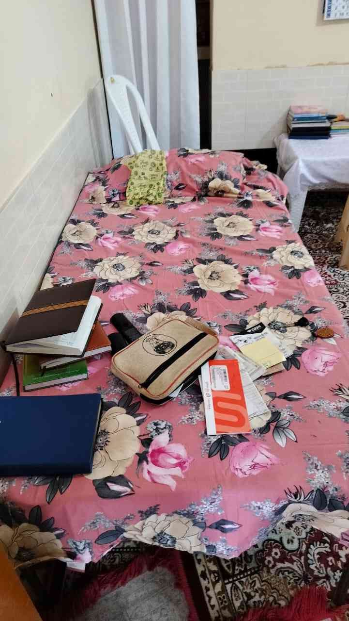 Housing Board Colony Facet

Theft took place in broad daylight in two
