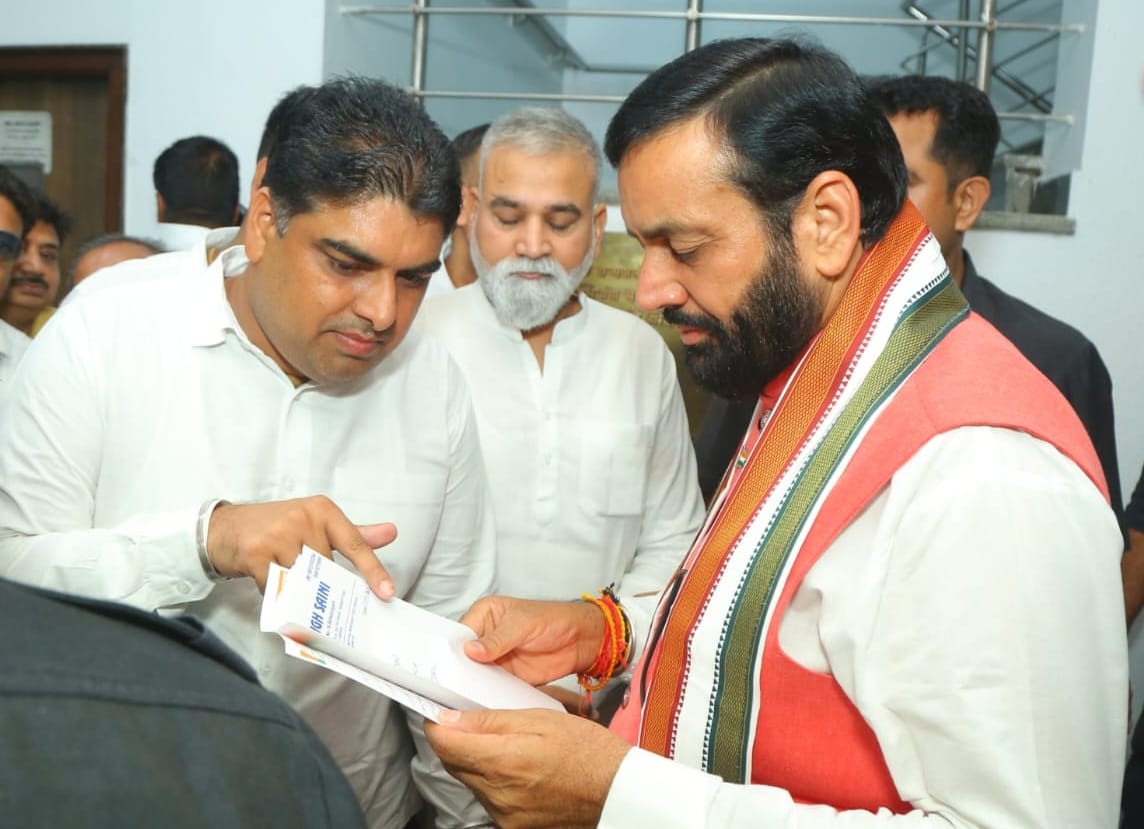 Grievance Committee members met the Chief Minister regarding poor sanitation system