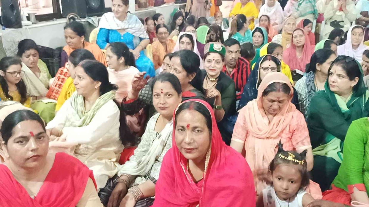 Jangam Mahant gave lecture on Shiva-Parvati marriage