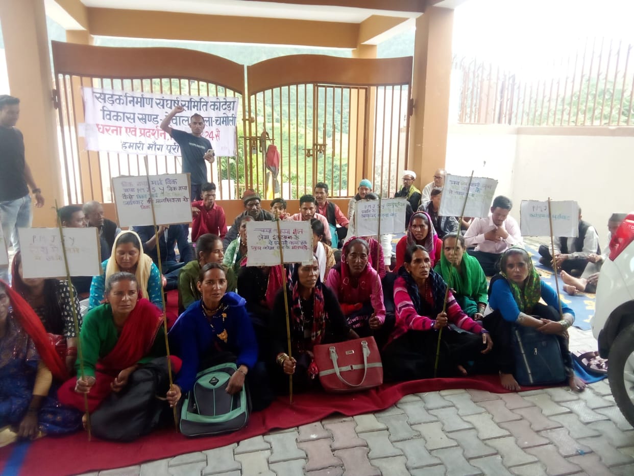 Villagers of Kotiada on strike for road