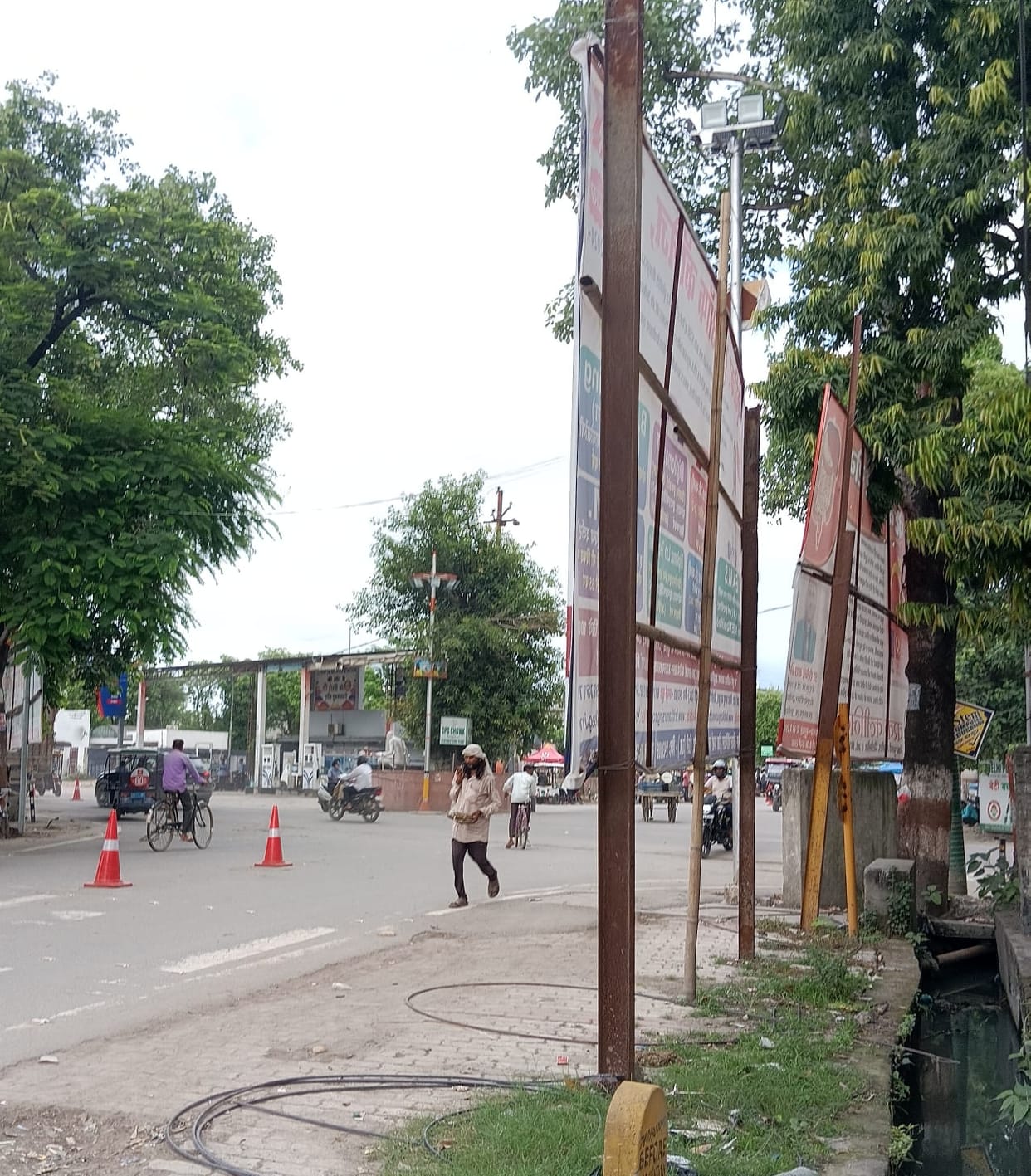 Though they were not removed, more hoardings were put up here and there in the city