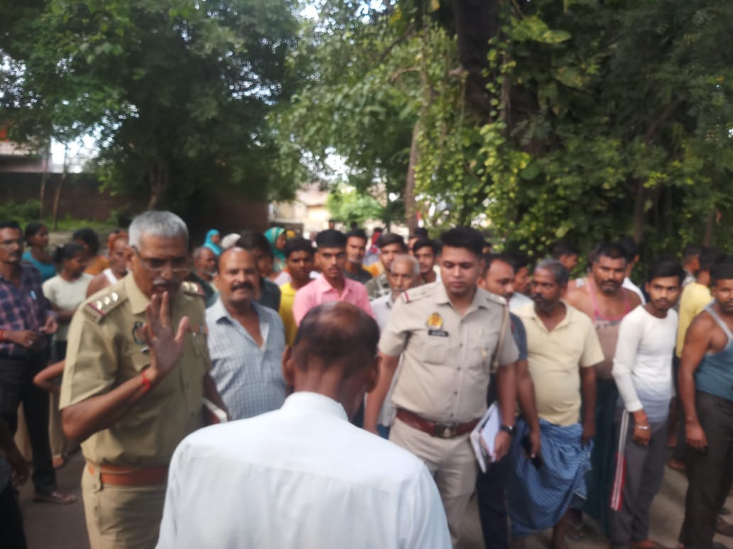 Bullet fired after stone pelting in road dispute, woman injured