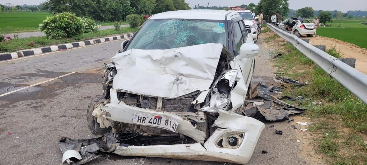 Car collides with car from side, Bhiwani man dies, mother and son injured