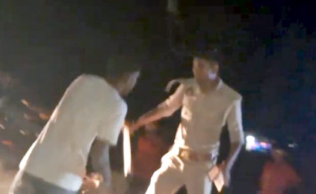 Drunk youth slaps policeman in agra up news