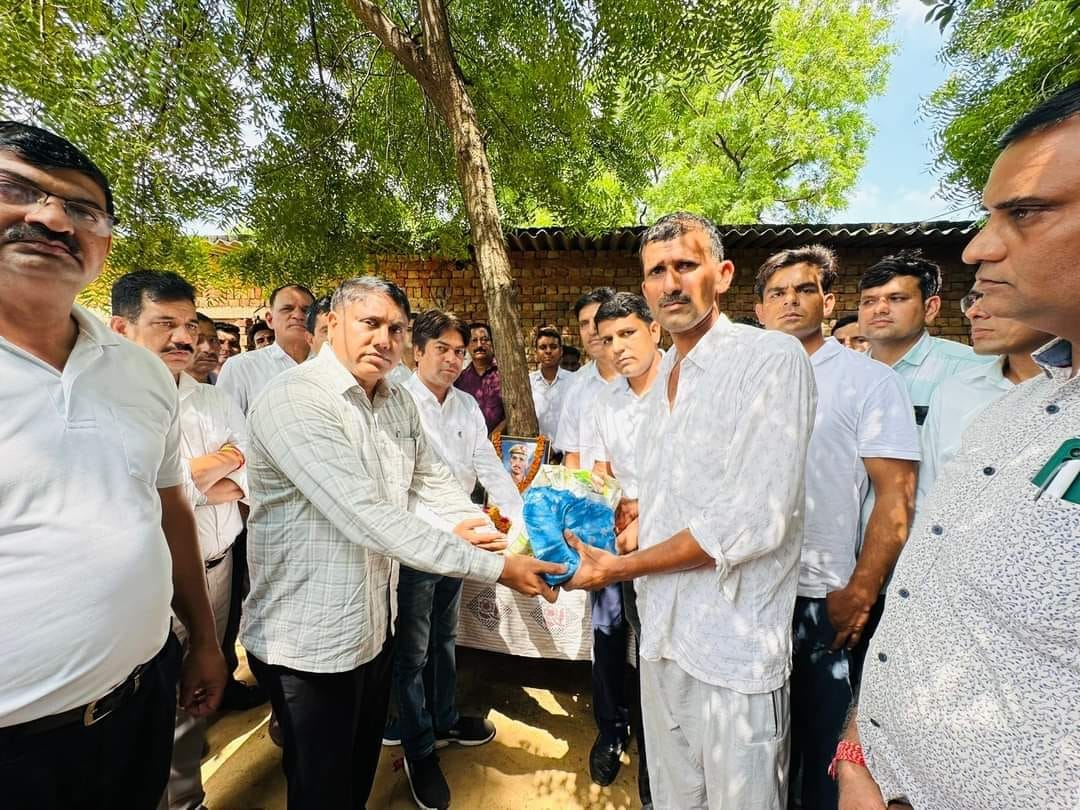 Assistance of Rs 17.31 lakh given to martyr's family