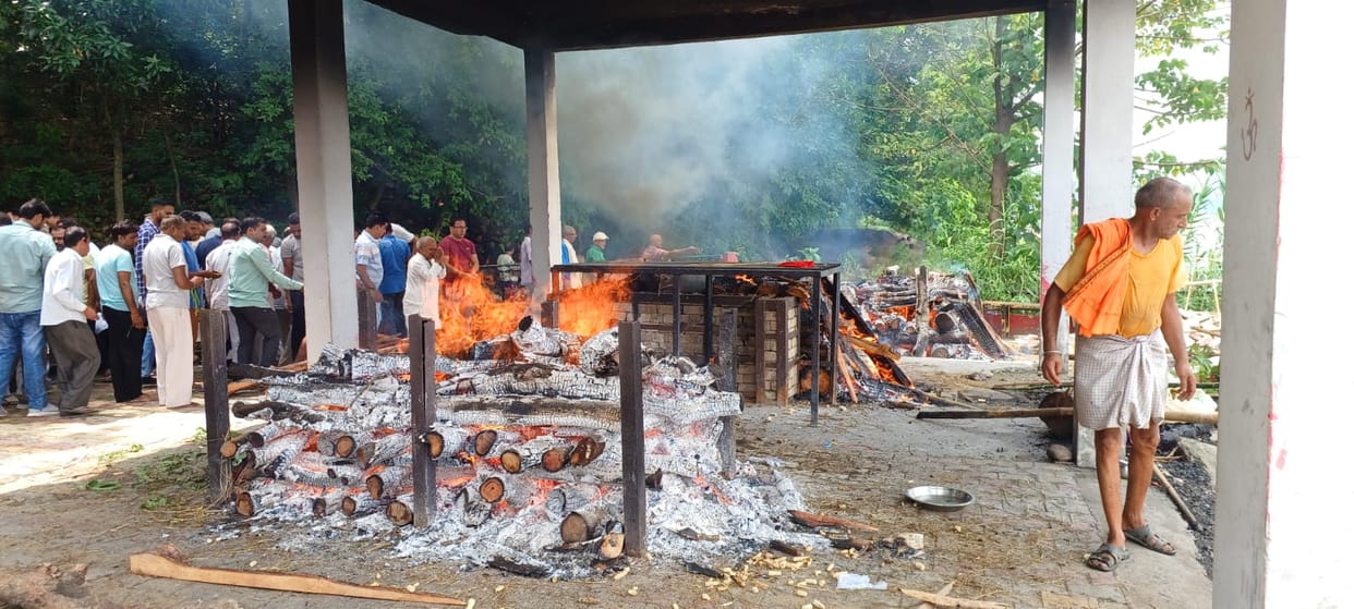 Nadaun city became sad, three pyres burnt simultaneously
