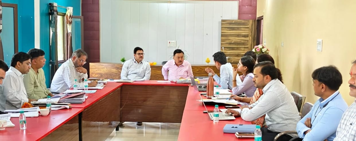 Chief Engineer gave instructions to maintain smooth power supply during monsoon period