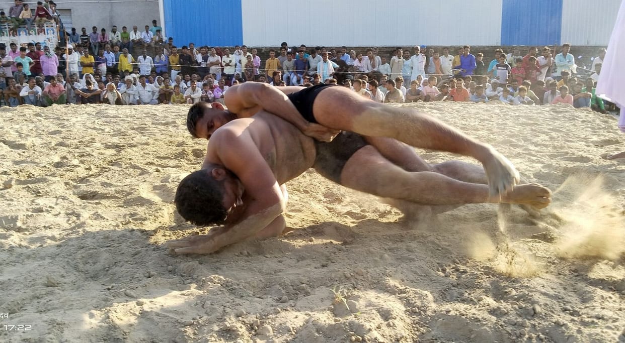 Bisauli Suber defeated Talib of Secunderabad