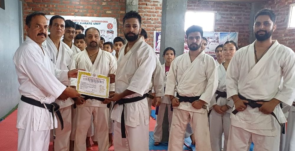 16 players sweated in karate grading