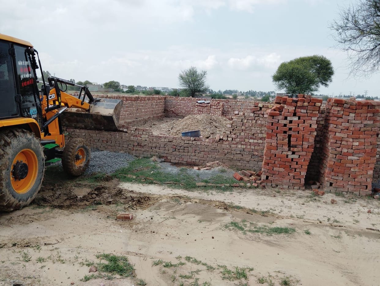 Bulldozer fired on illegal colonies
