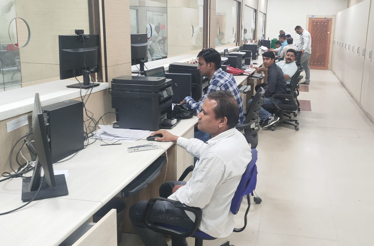 computer professionals returned on duty