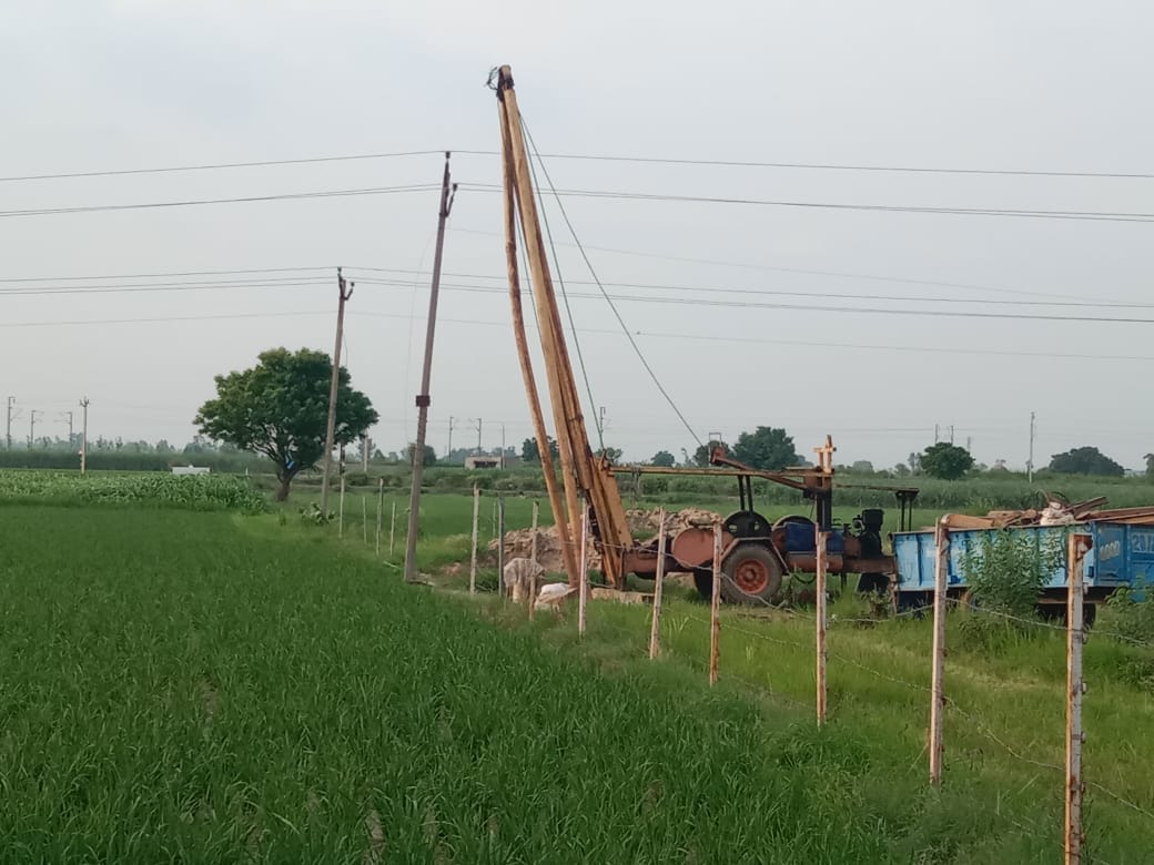 Two people died while digging a borewell