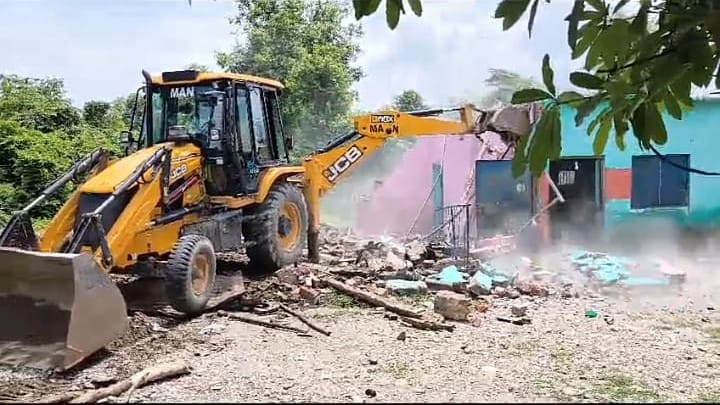 JCB roared in Banbasa No Man's Land and Belbandhgoth
