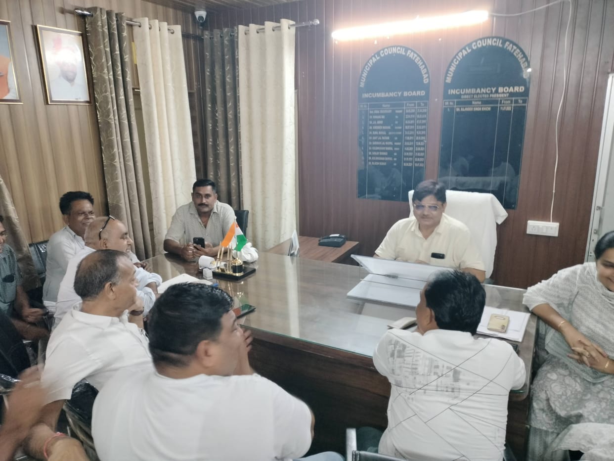 The councilors united leaving factionalism and when the chairman warned, the chairman held a meeting.