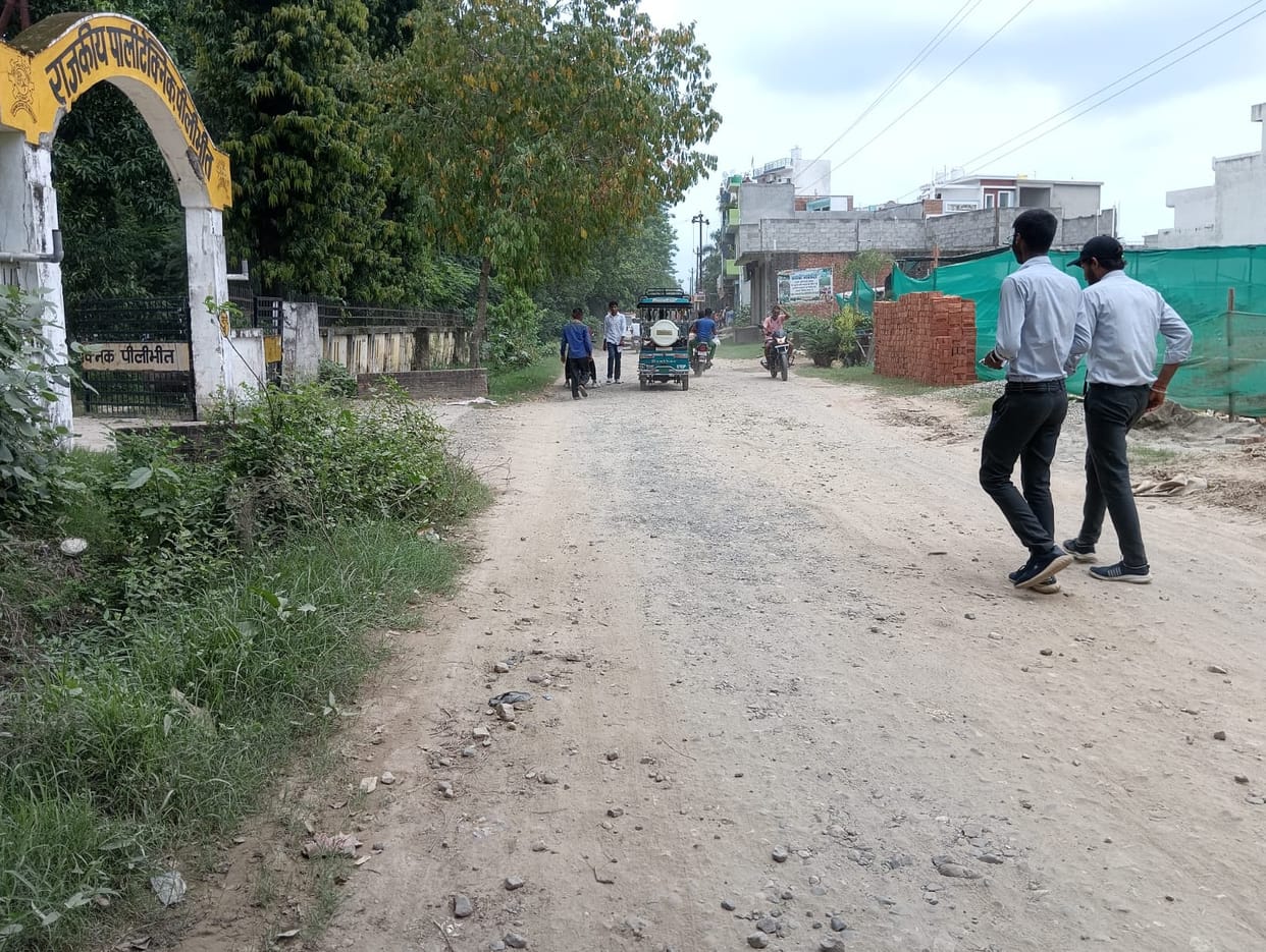 Villagers forced to travel on a dilapidated road for eight years