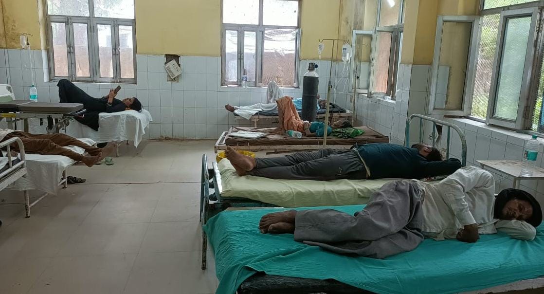 Three people suffering from fever and diarrhea died