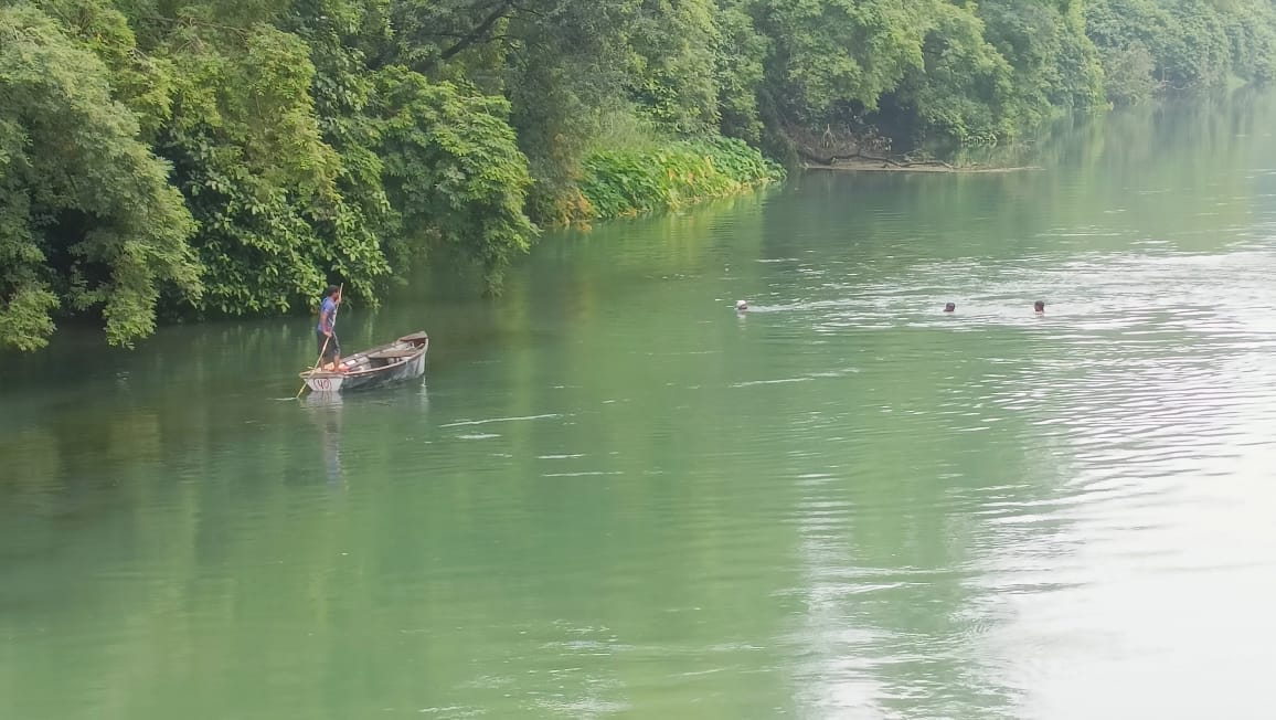 Angry with his family, the young man jumped into the Kharja canal