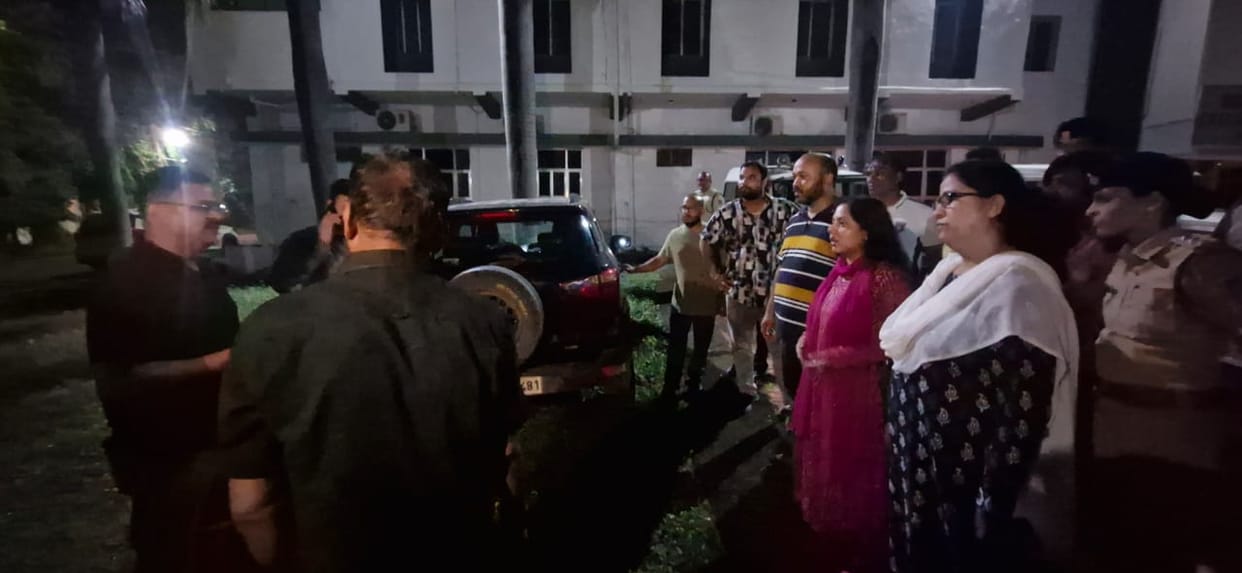Damoh A case of human trafficking registered against Ajay Lal, director of Aadharshila Institute.
