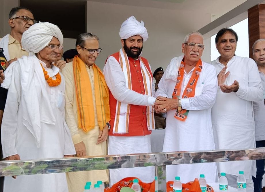 Tekram Kandela joined BJP under the leadership of Chief Minister