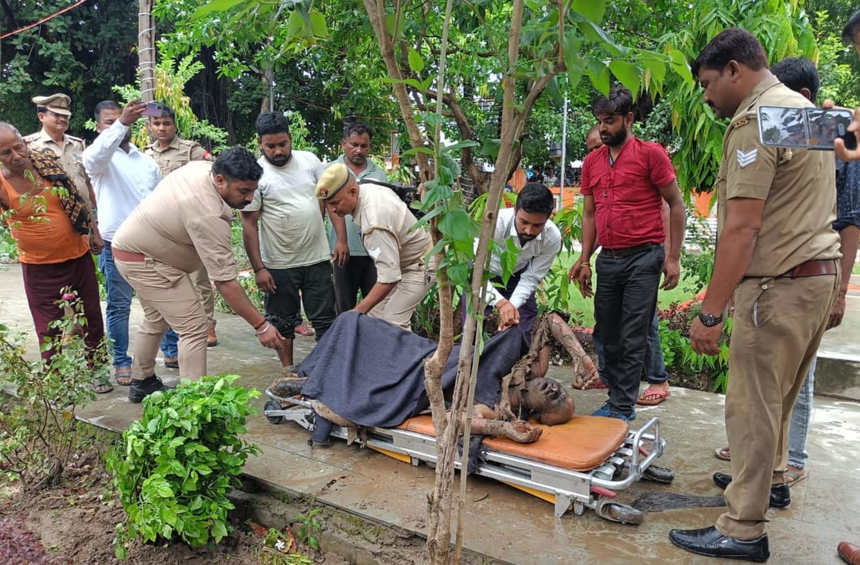 Farmer attempted self-immolation by pouring inflammable substance near SP office