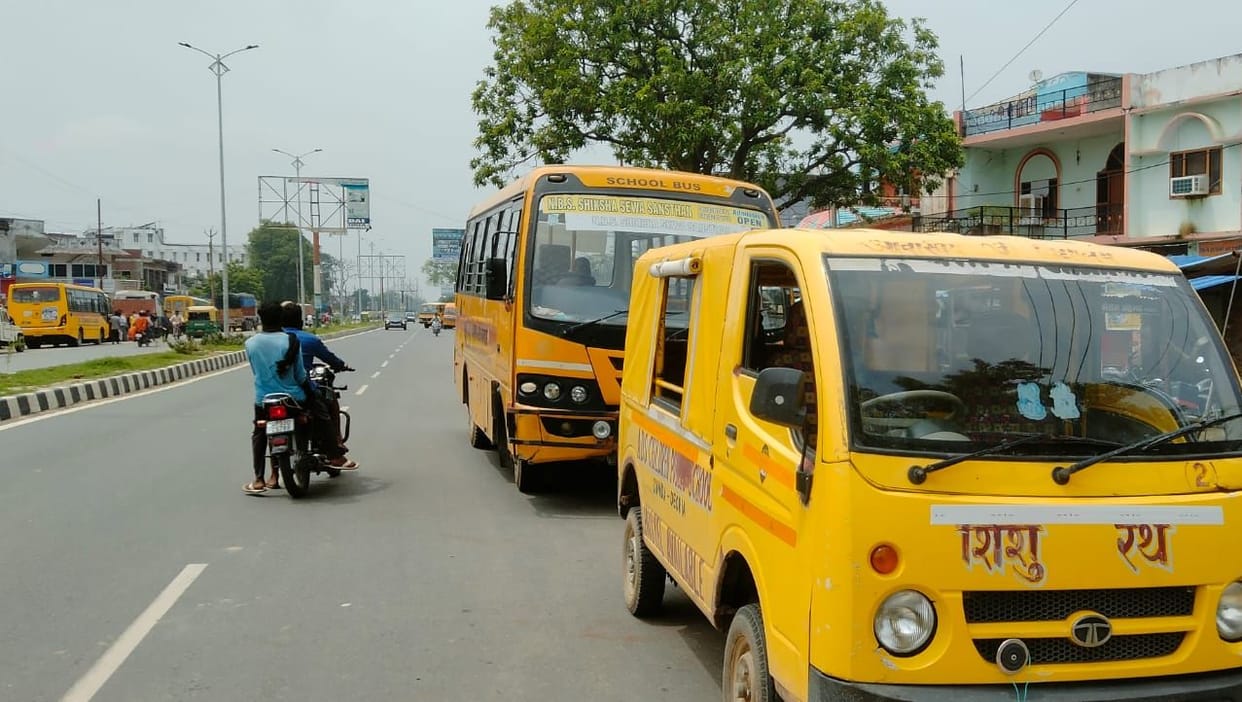 Registration of 273 registered school vehicles which have finished fitness, suspended for three