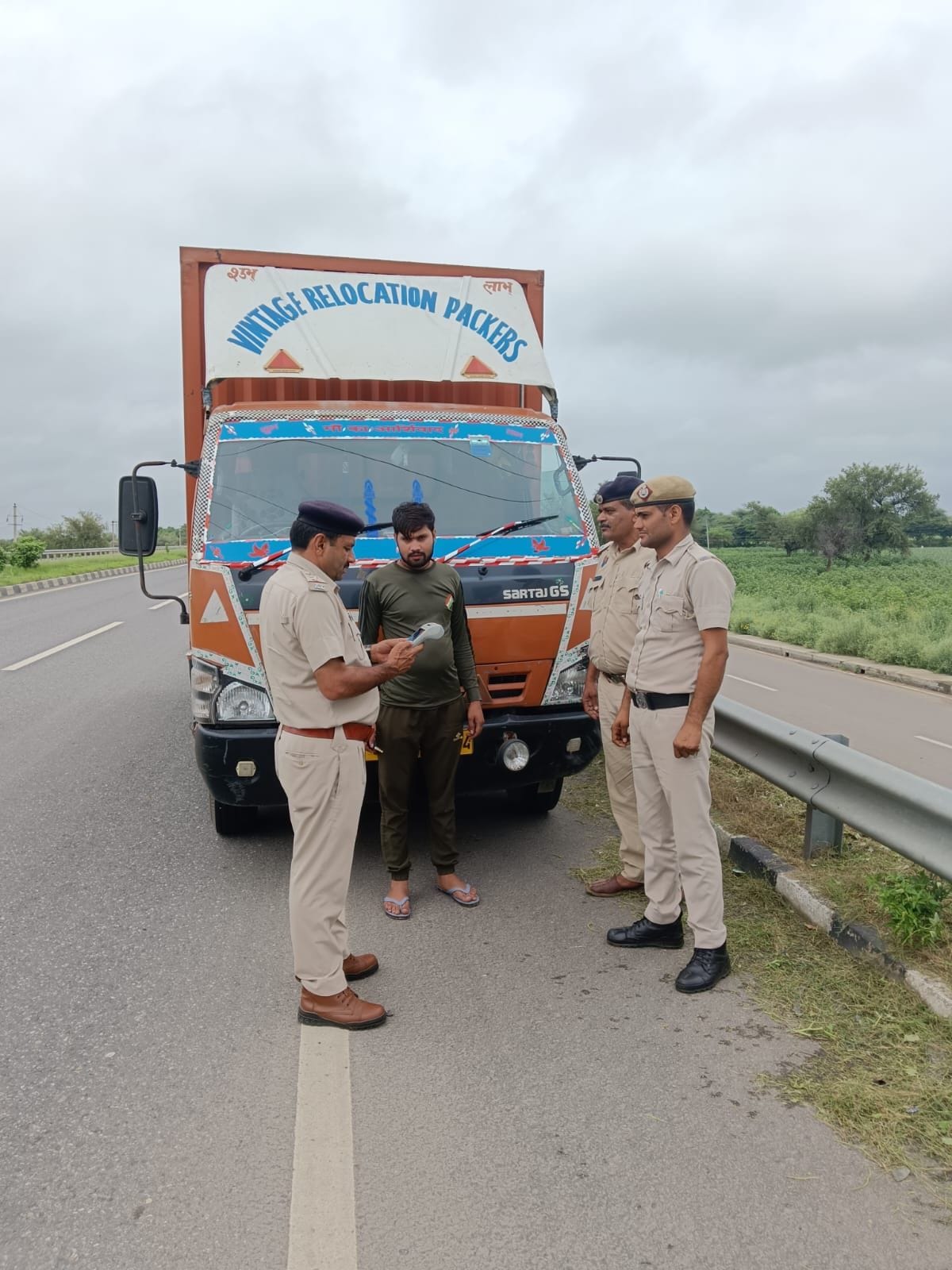Police issued challans to 323 vehicles