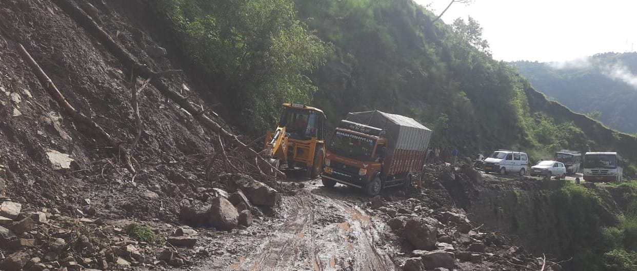 Vehicular movement stopped due to subsidence on Kotropi-Khajri road