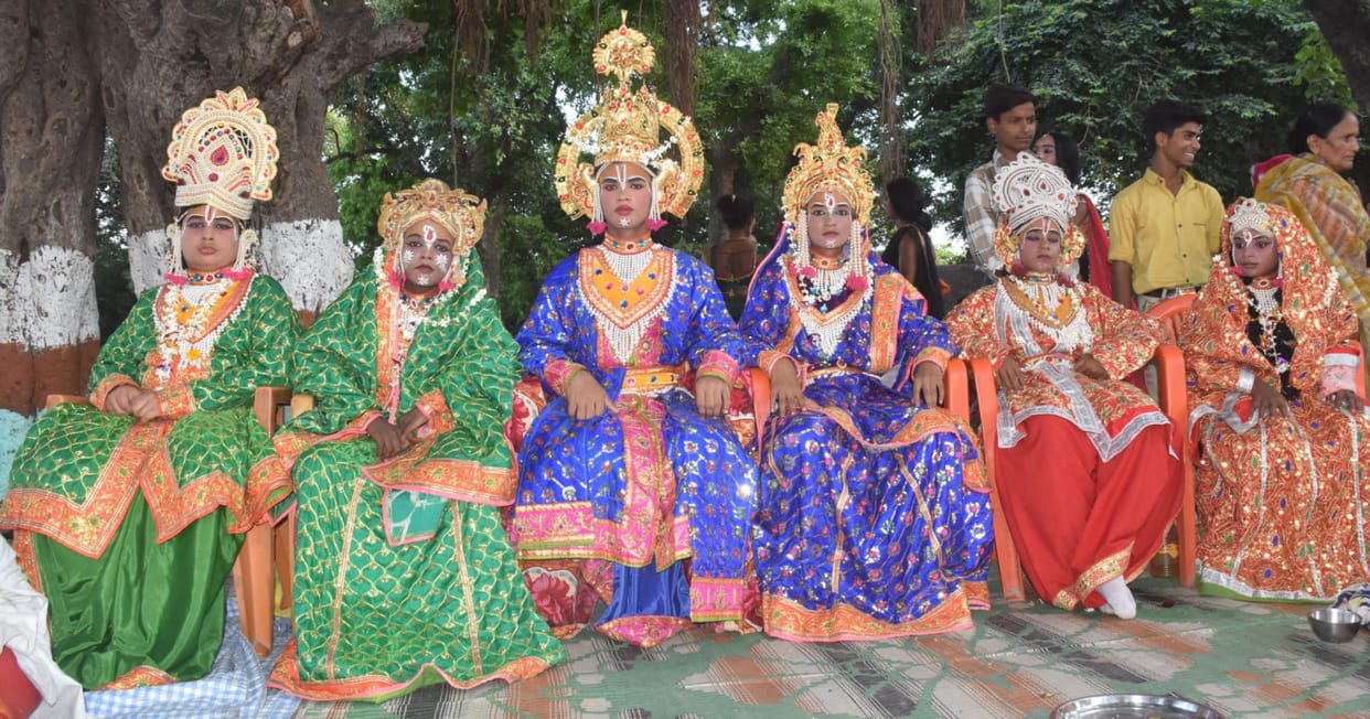 Sawan fair begins in Ramnagari, swings in temples