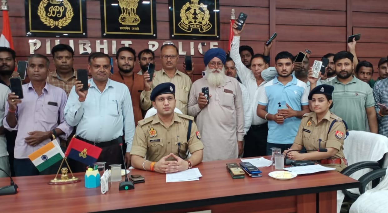 People were delighted after finding 53 lost mobile phones
