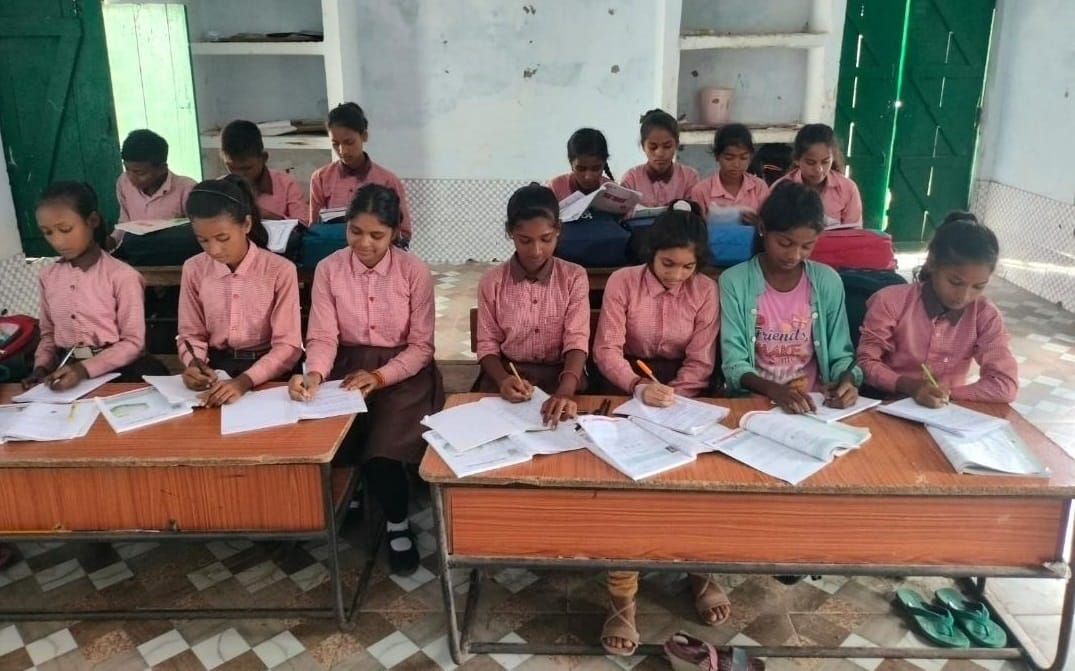 Composite school Mithaura is giving competition to convent schools