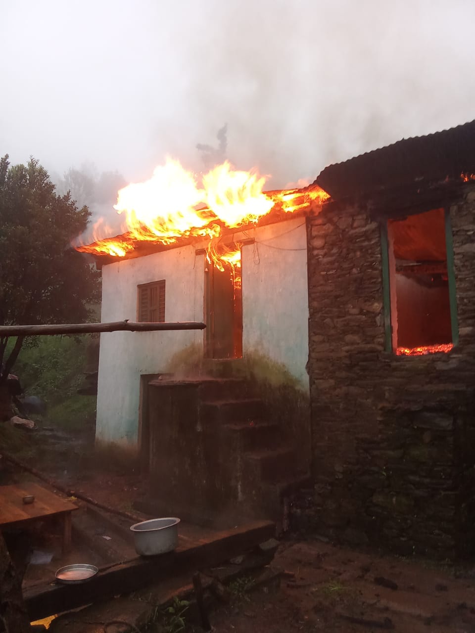 Fire. broke. two houses. Nauliagaon. Pati. morning.