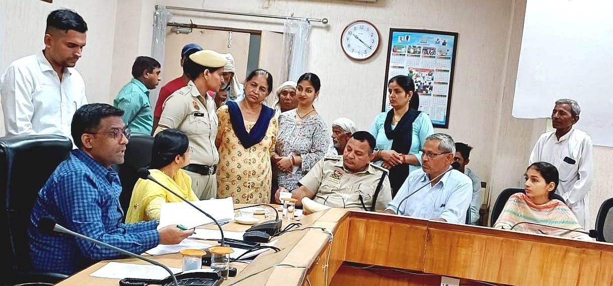 Officials should speed up the construction of roads and streets: DC
