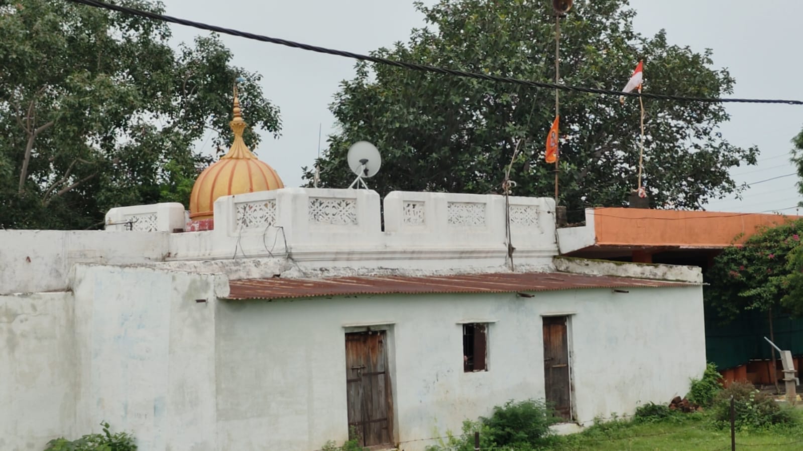 अति प्राचीन तक्षक नाग मंदिर का है विशेष महत्व