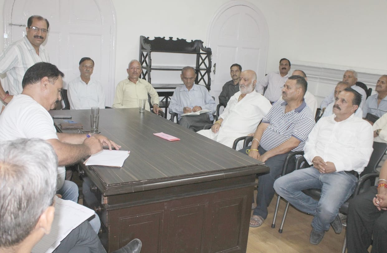 Government should pay arrears along with dearness allowance: Federation