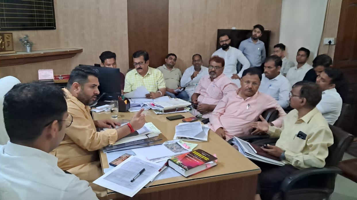 Sewer line not laid despite tender, Corporation Commissioner reprimanded for not receiving file