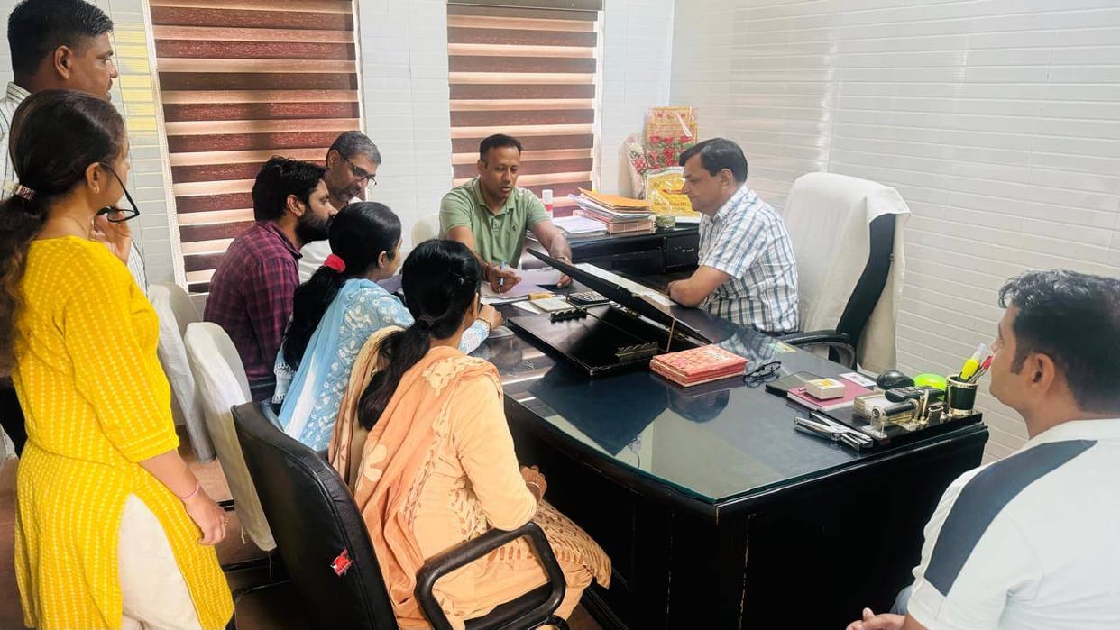 Chief Minister Udnaste checked documents in the Horticulture Office