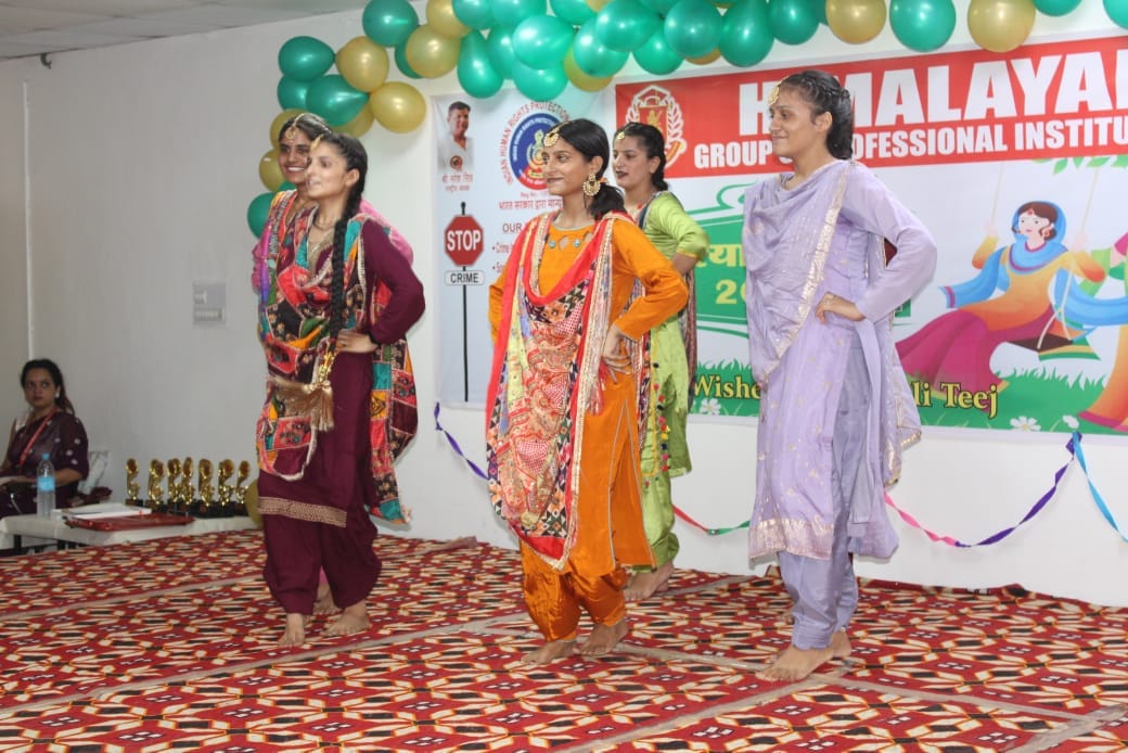 hariyali teej celebrated in himalayn sansthaan