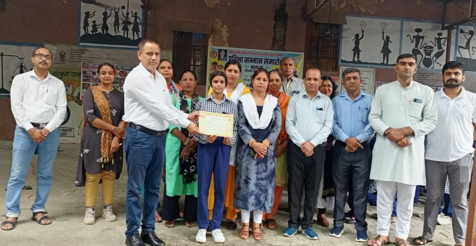 Tanisha got second place in essay writing competition