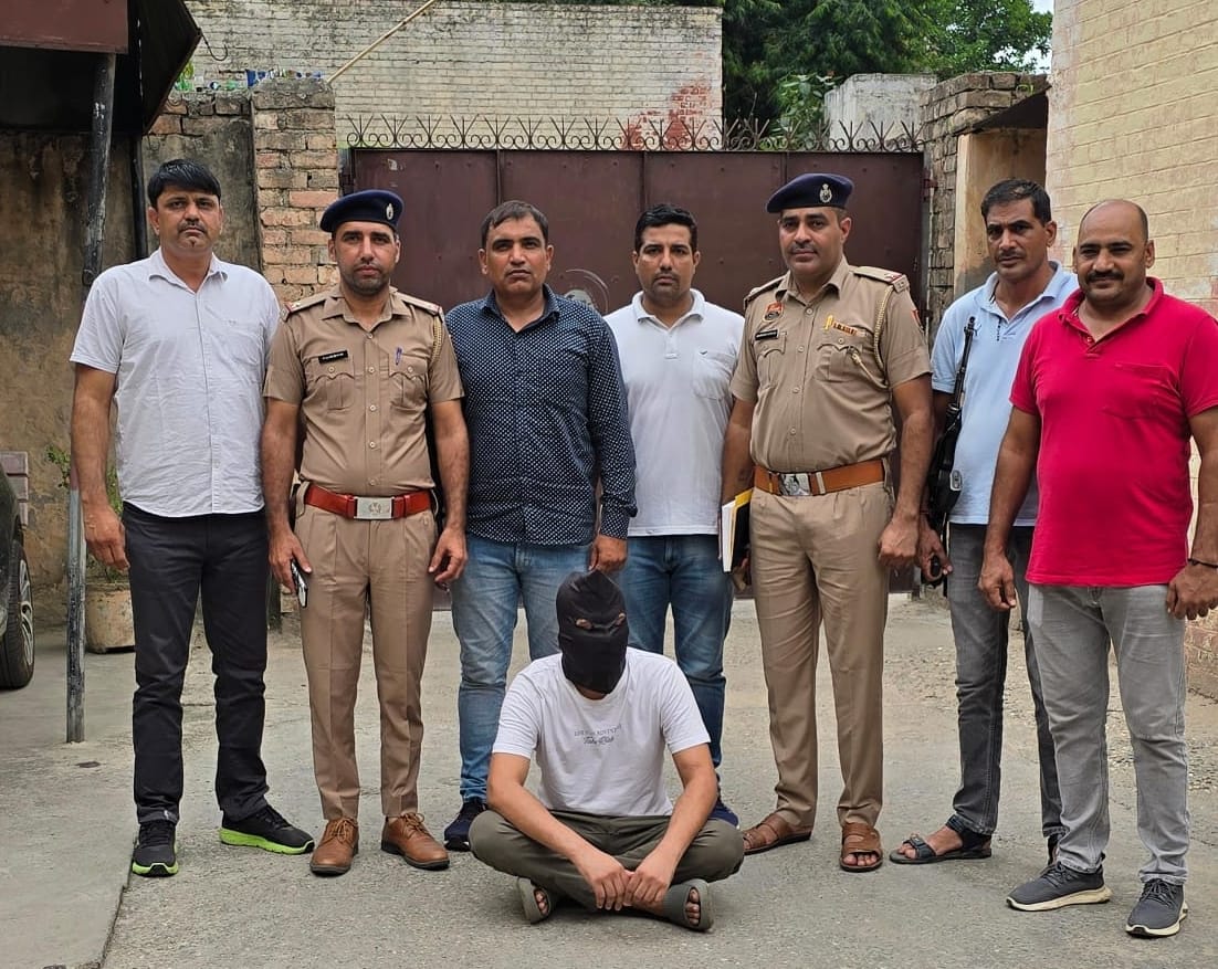Accused arrested for preparing fake documents for purchasing vehicles