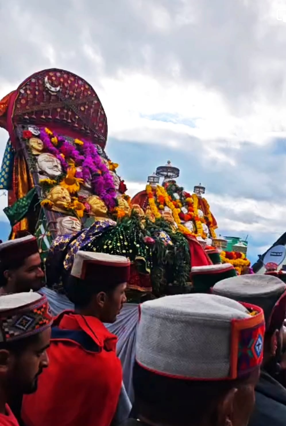 Shiva and Shakti were seen together in Bijli Mahadev.