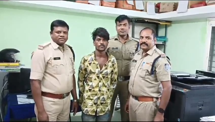 Police reached the thief by matching fingerprint then one theft was revealed free with the other